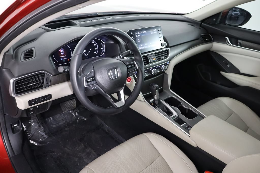 Used 2018 Honda Accord Touring image 23