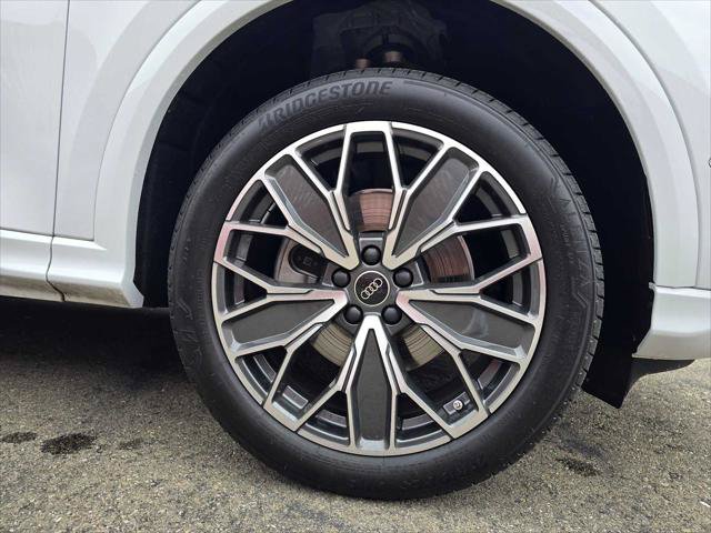 Certified 2025 Audi Q5 Premium w/ Premium Plus AWD/4WD image 9