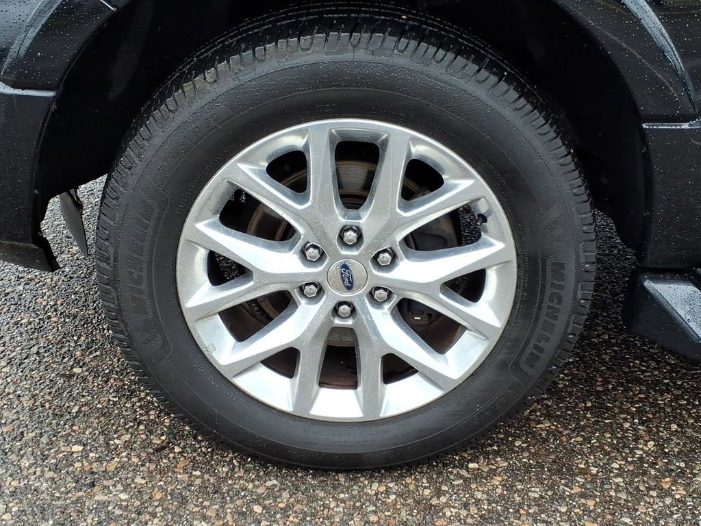 Used 2017 Ford Expedition EL Limited image 9