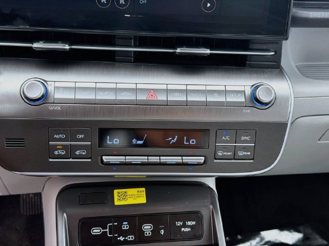 Certified 2026 Hyundai Kona Limited FWD image 17