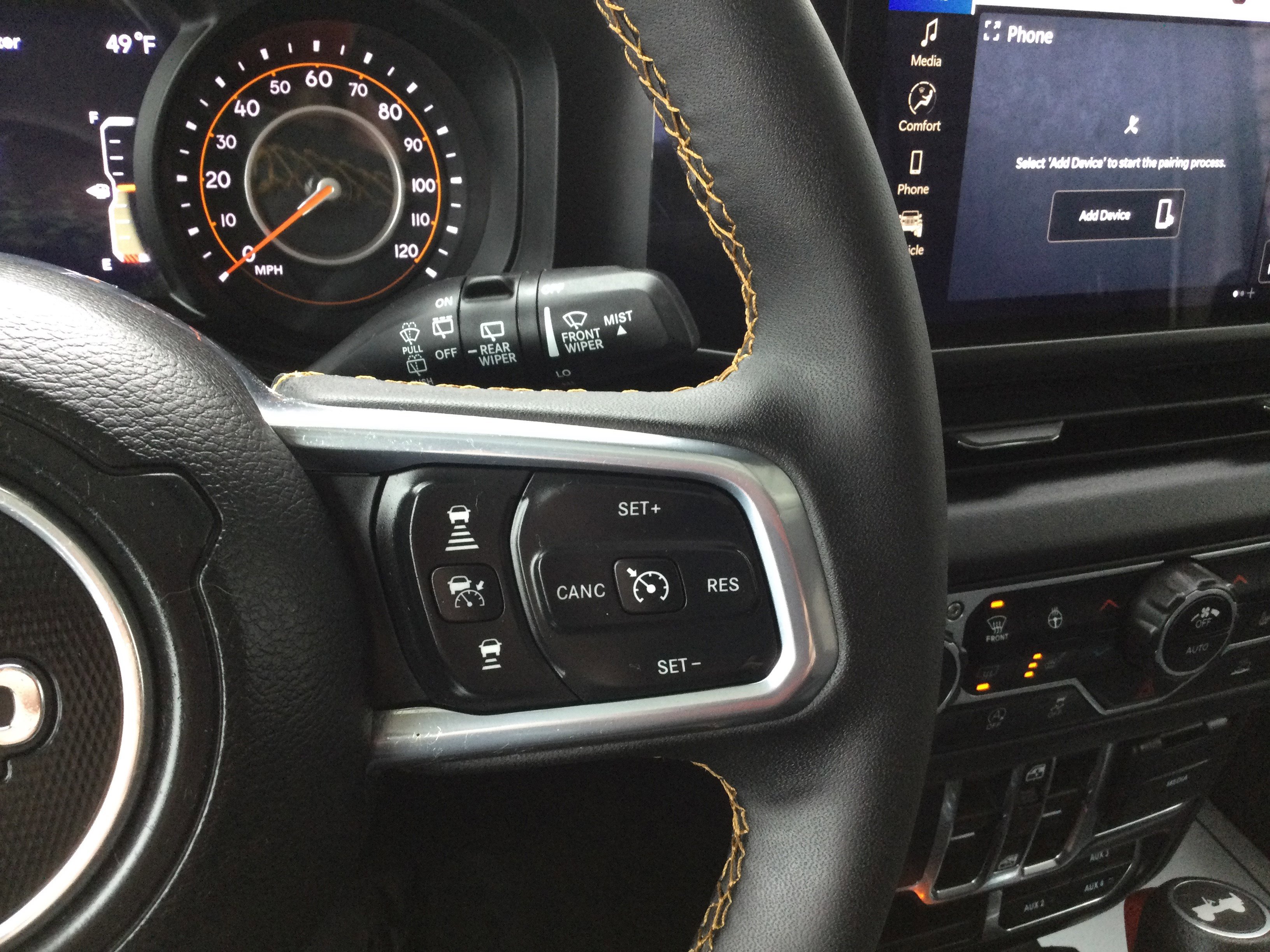 Used 2024 Jeep Wrangler Sahara image 14