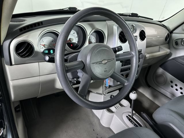 Used 2008 Chrysler PT Cruiser FWD image 10