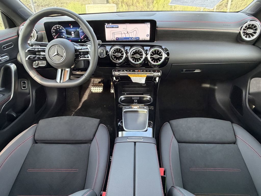 New 2025 Mercedes-Benz CLA 250 4MATIC image 28