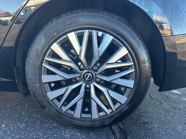 Used 2025 Nissan Altima 2.5 SV image 14