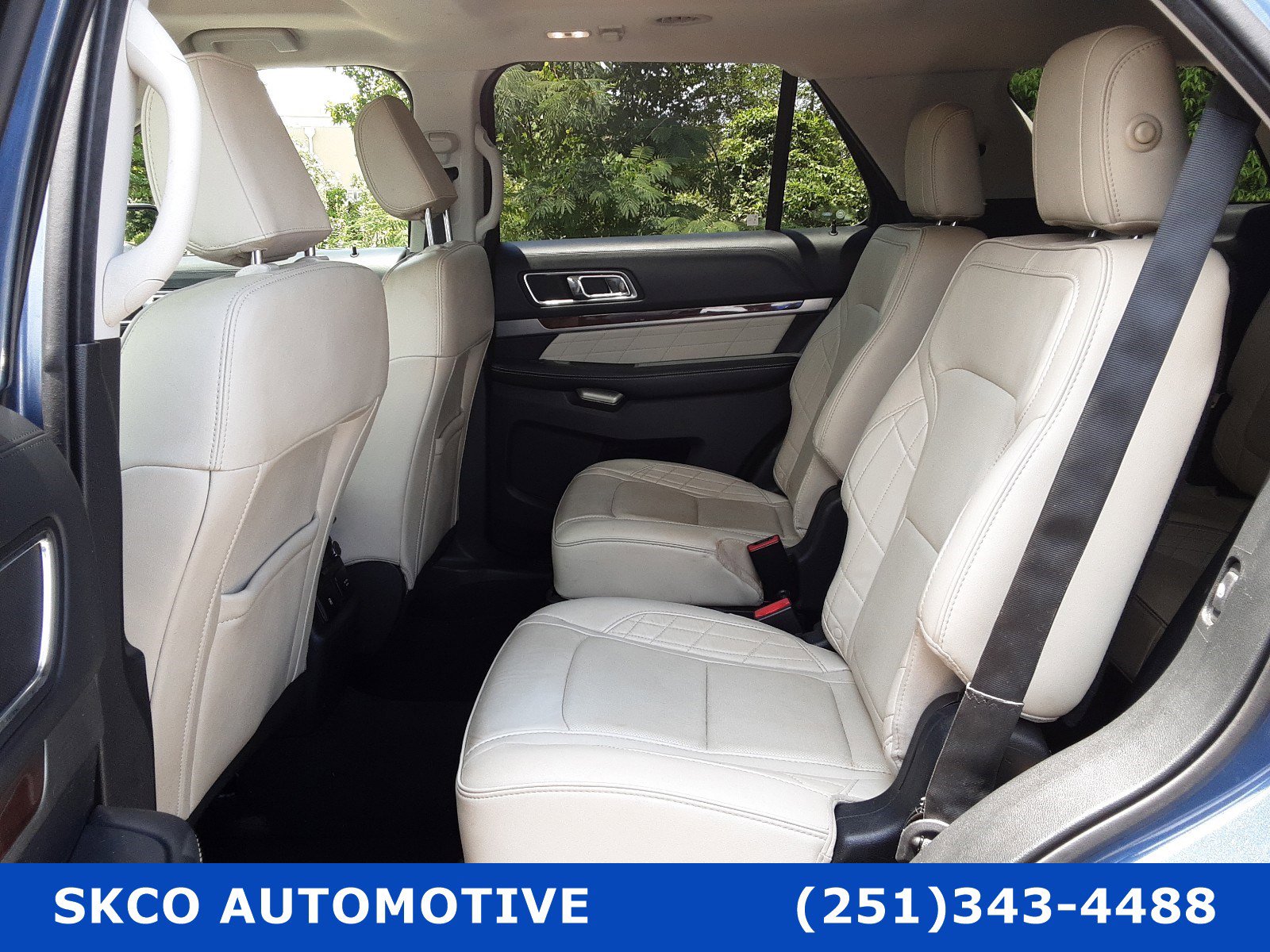 Used 2019 Ford Explorer Platinum image 14
