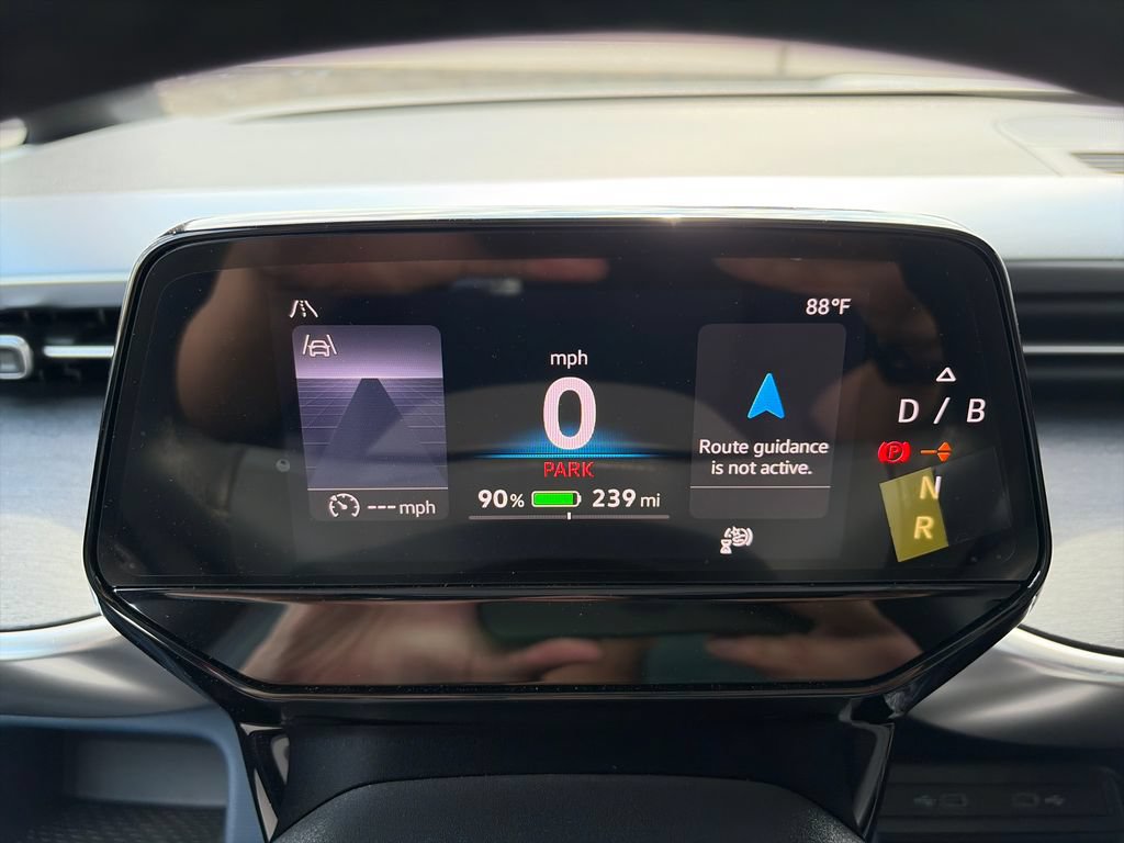 New 2025 Volkswagen ID. Buzz Pro S Plus AWD/4WD image 9