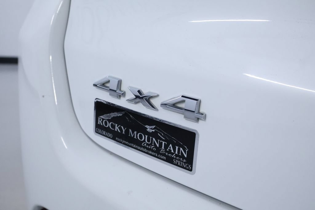 Used 2024 Jeep Compass Latitude AWD/4WD image 11