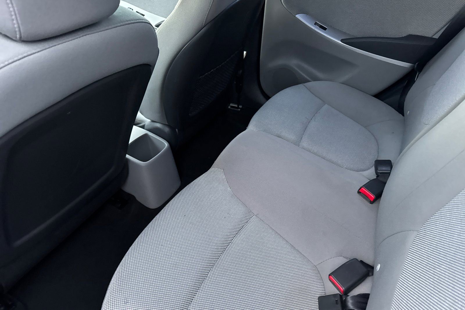 Used 2012 Hyundai Accent GS image 13