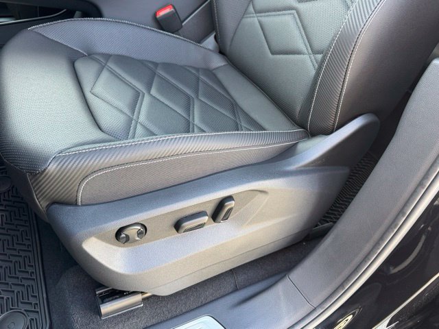 New 2026 Volkswagen Atlas Cross Sport SE AWD/4WD image 31
