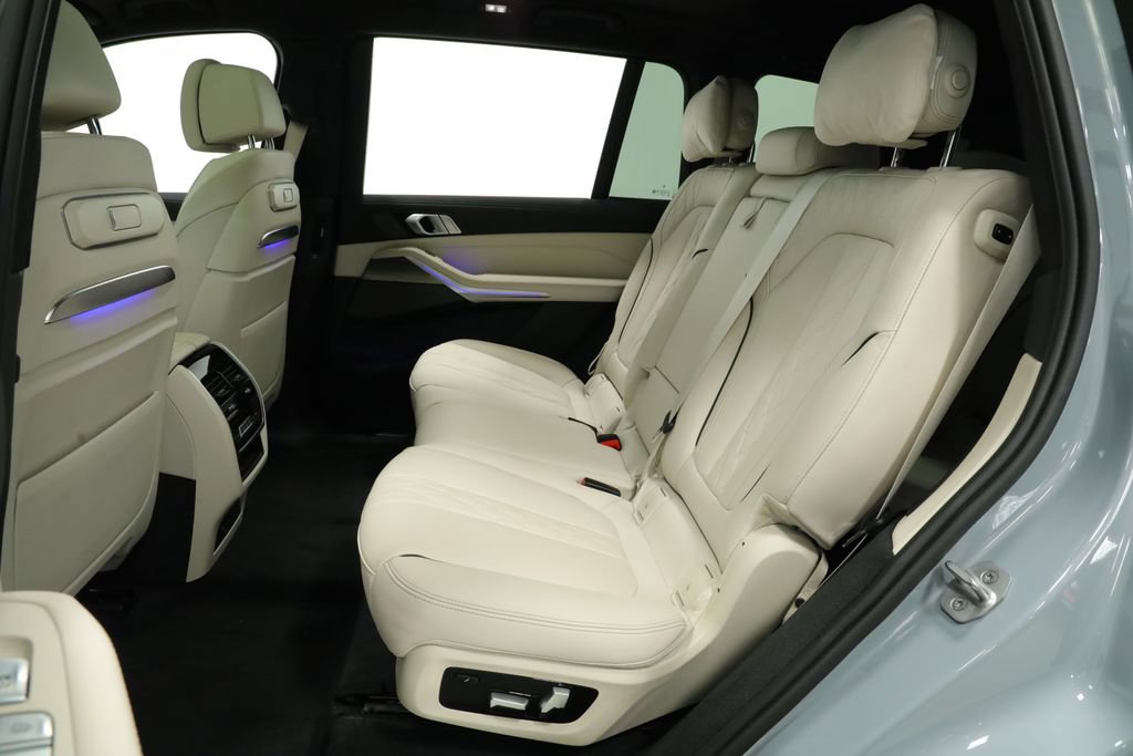 Used 2024 BMW X7 M60i w/ Executive Package AWD/4WD image 34