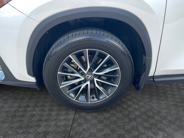 Used 2024 Lexus NX 350h AWD image 14