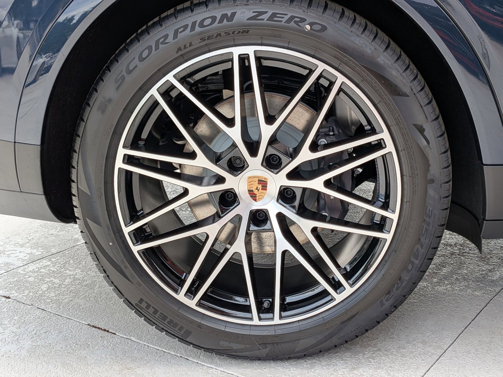 New 2026 Porsche Cayenne image 28