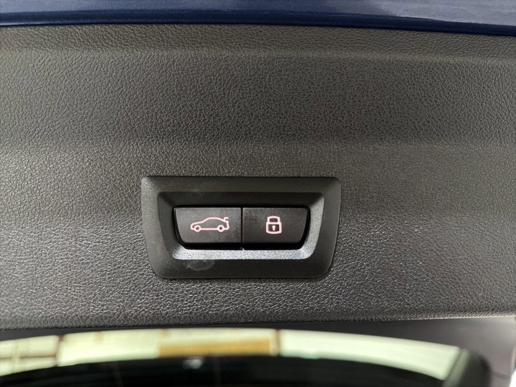 Used 2024 BMW X3 M40i w/ Shadowloine Package image 39