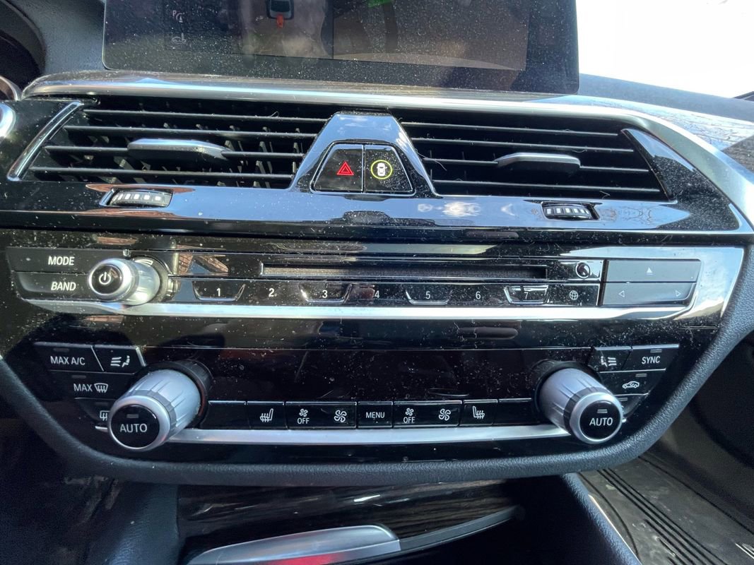 Used 2018 BMW 530i xDrive image 17