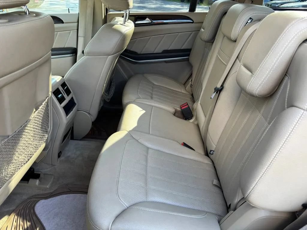 Used 2014 Mercedes-Benz GL 450 4MATIC image 14