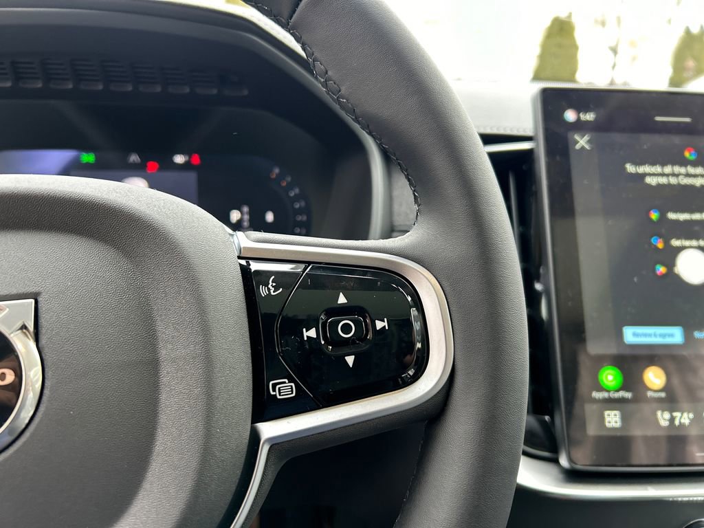 New 2026 Volvo XC90 B6 Ultra w/ Protection Package image 14