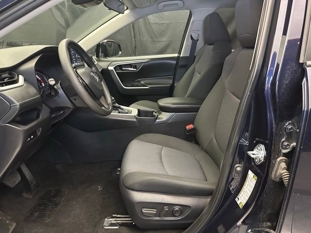 Used 2025 Toyota RAV4 XLE AWD/4WD image 21