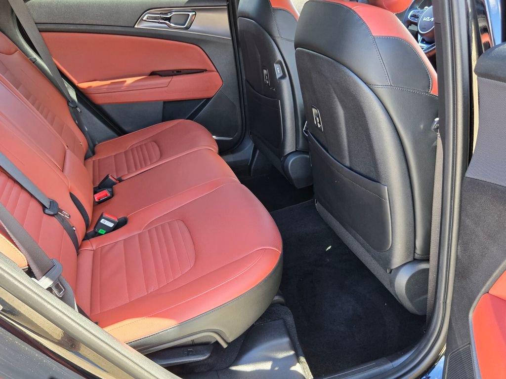 Used 2024 Kia Sportage SX image 15
