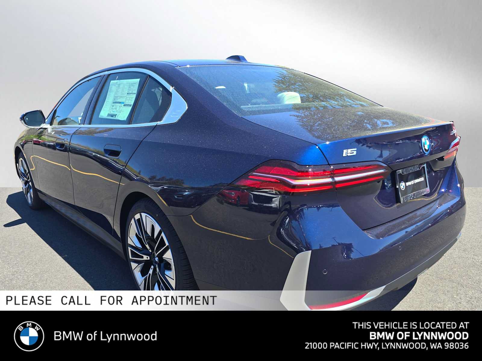 New 2026 BMW i5 eDrive40 w/ Premium Package AWD/4WD image 5