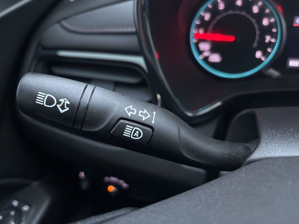 Used 2023 Chevrolet Equinox RS w/ RS Leather Package image 22