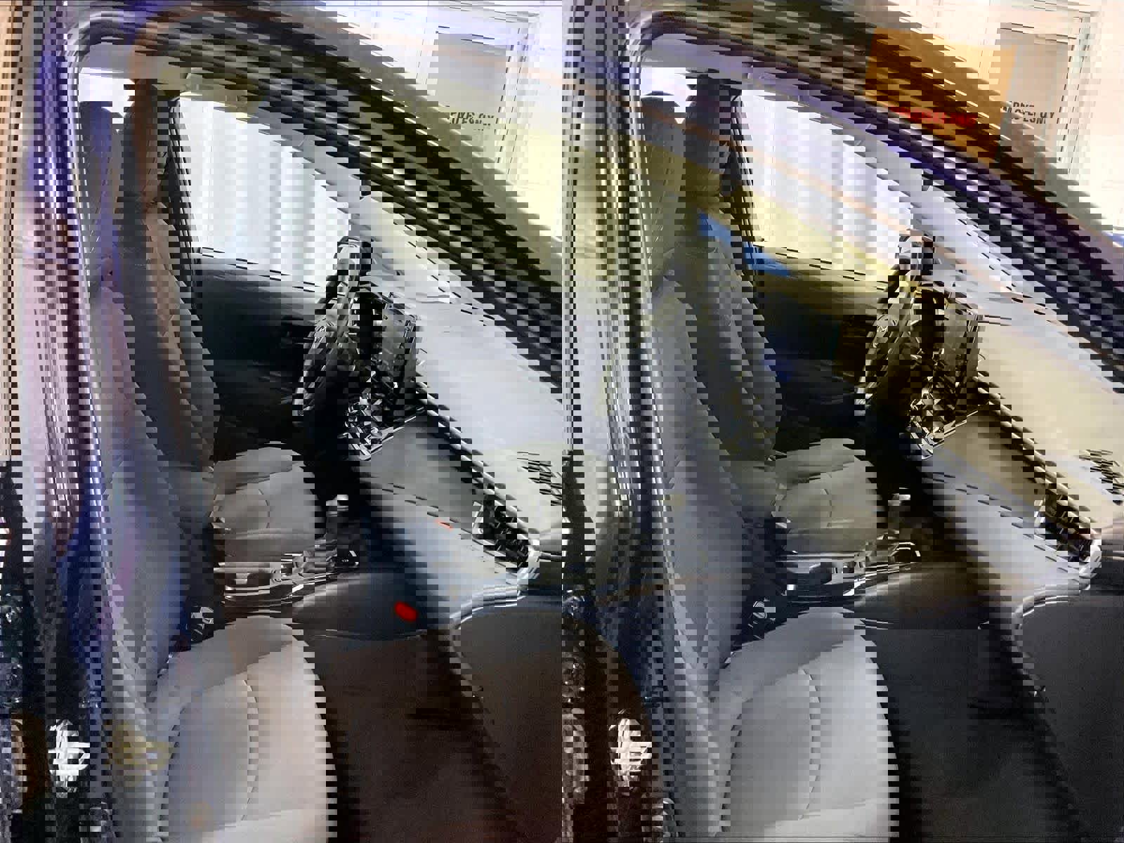 Used 2022 Toyota Corolla LE FWD image 11