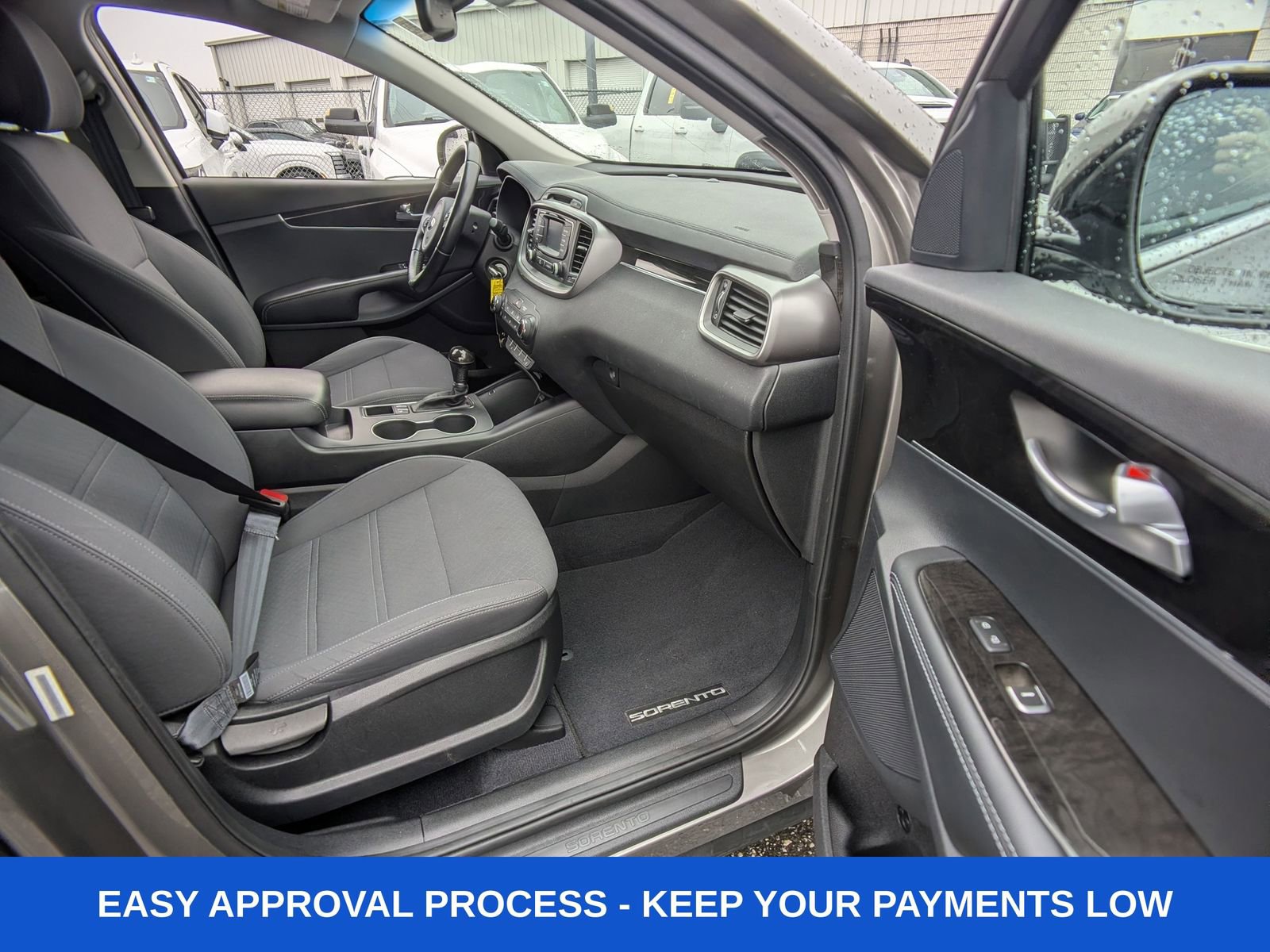 Used 2016 Kia Sorento LX w/ LX Convenience Package image 16