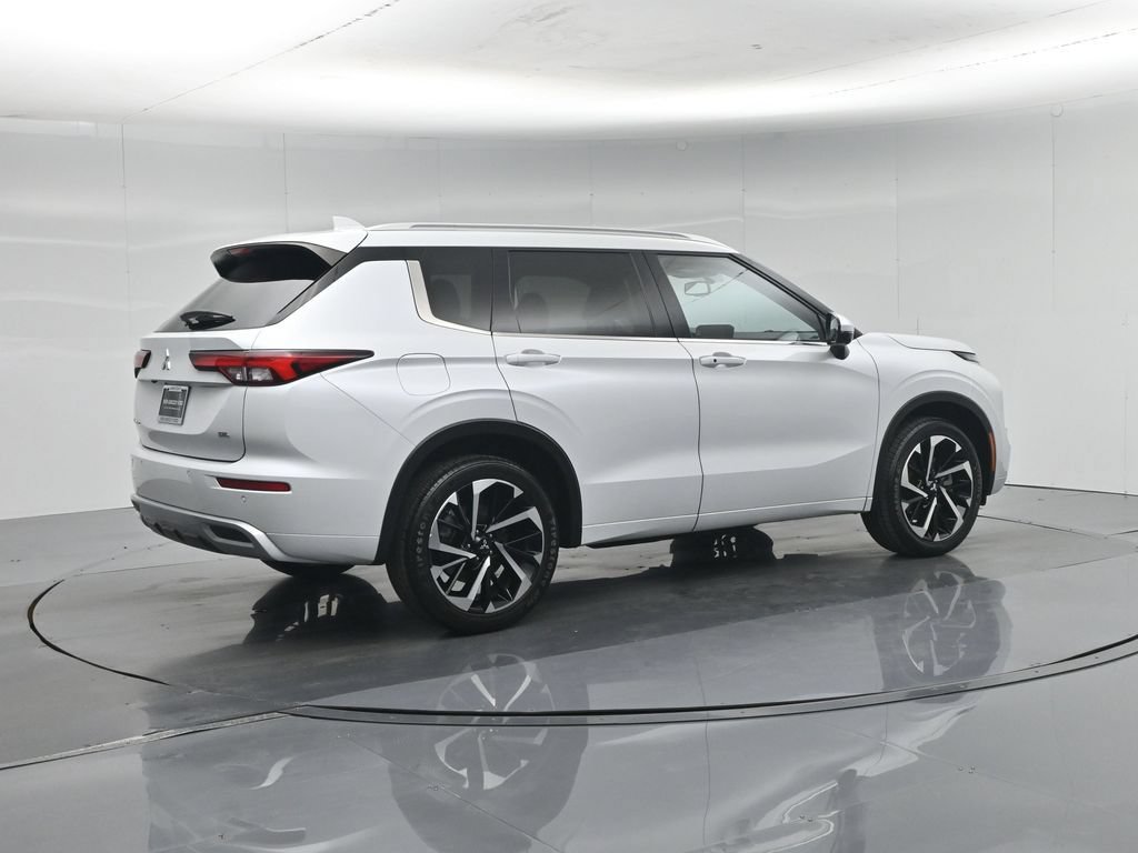 Used 2024 Mitsubishi Outlander SEL FWD image 24