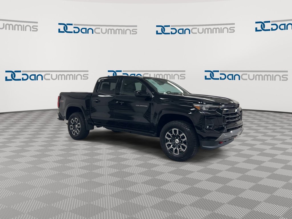 Used 2023 Chevrolet Colorado Z71 w/ Z71 Convenience Package 2 AWD/4WD image 2