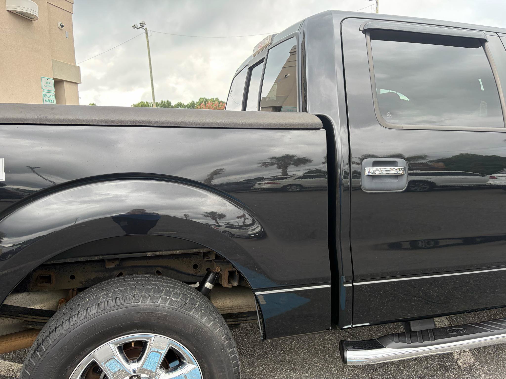 Used 2013 Ford F150 XLT w/ Luxury Equipment Group AWD/4WD image 14