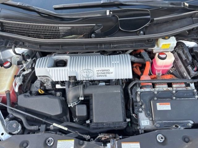 Used 2016 Toyota Prius V Three image 22