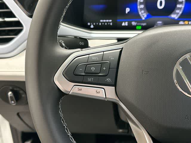 New 2026 Volkswagen Taos SE AWD/4WD image 9