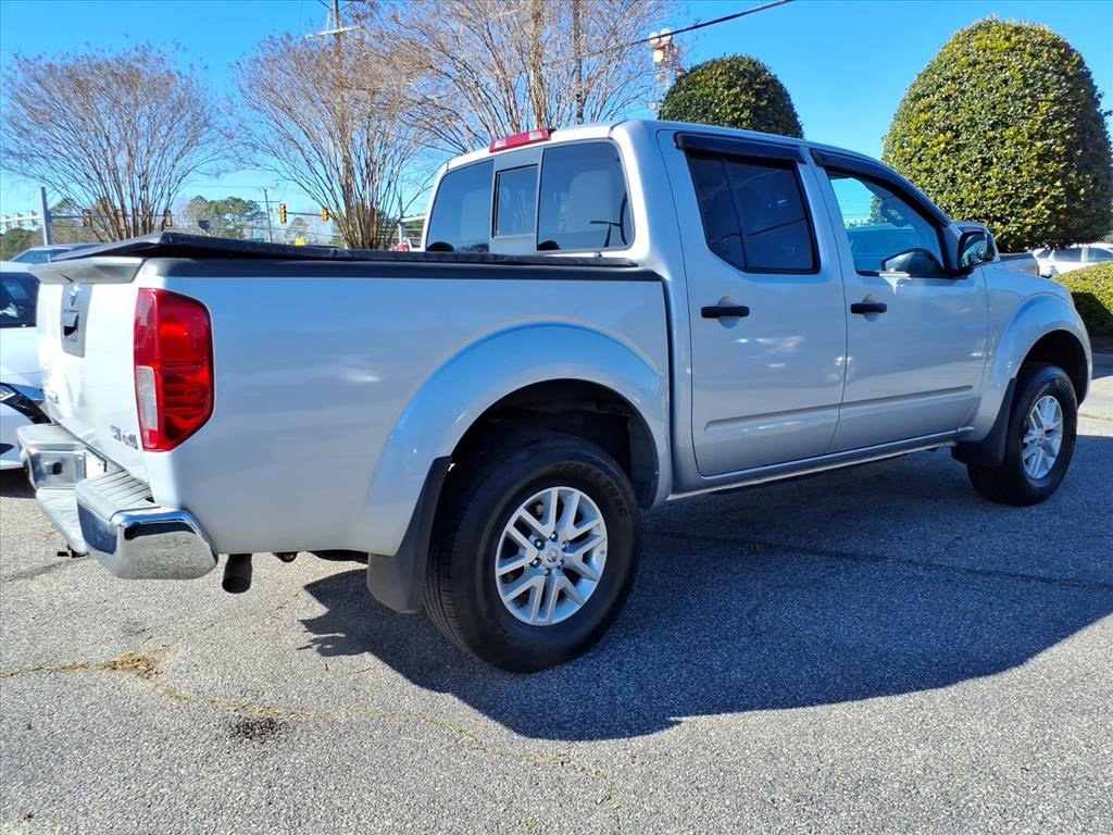 Used 2017 Nissan Frontier SV image 6