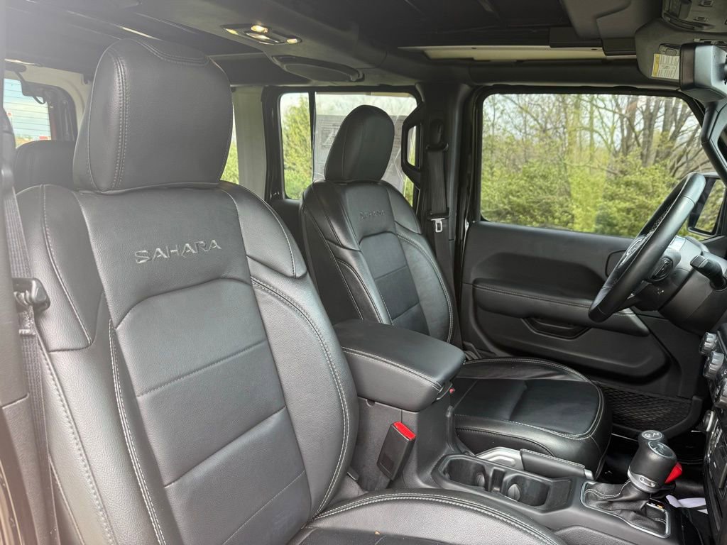 Used 2022 Jeep Wrangler Unlimited Sahara w/ LED Lighting Group image 22