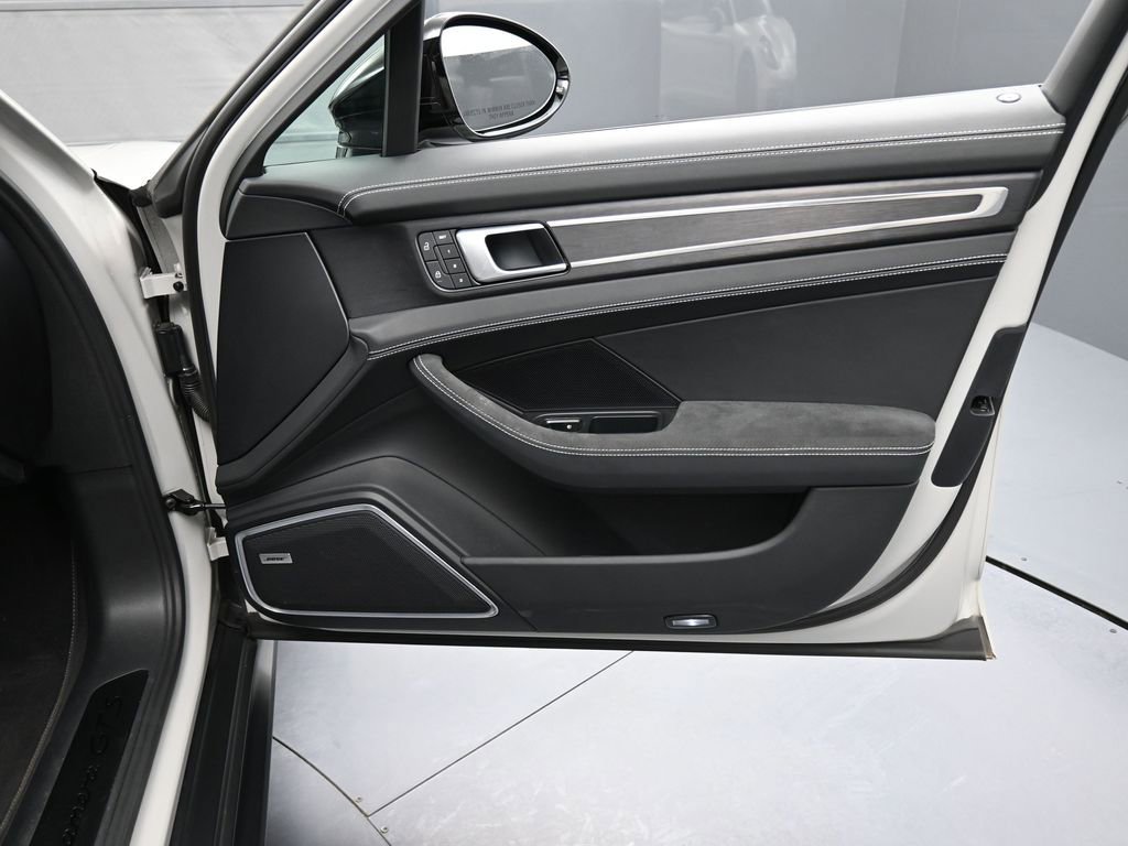 Certified 2022 Porsche Panamera GTS image 30