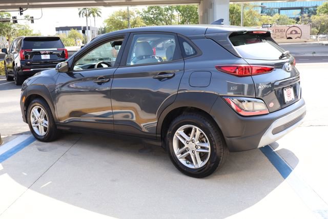 Used 2022 Hyundai Kona SE image 5