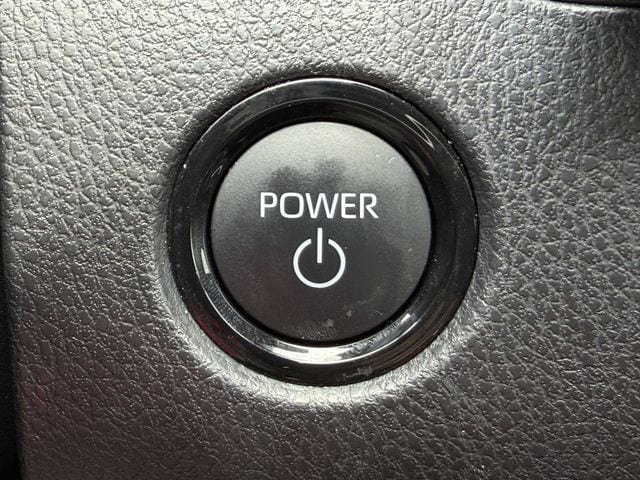 Used 2025 Toyota Camry SE w/ Multimedia Upgrade Package FWD image 20