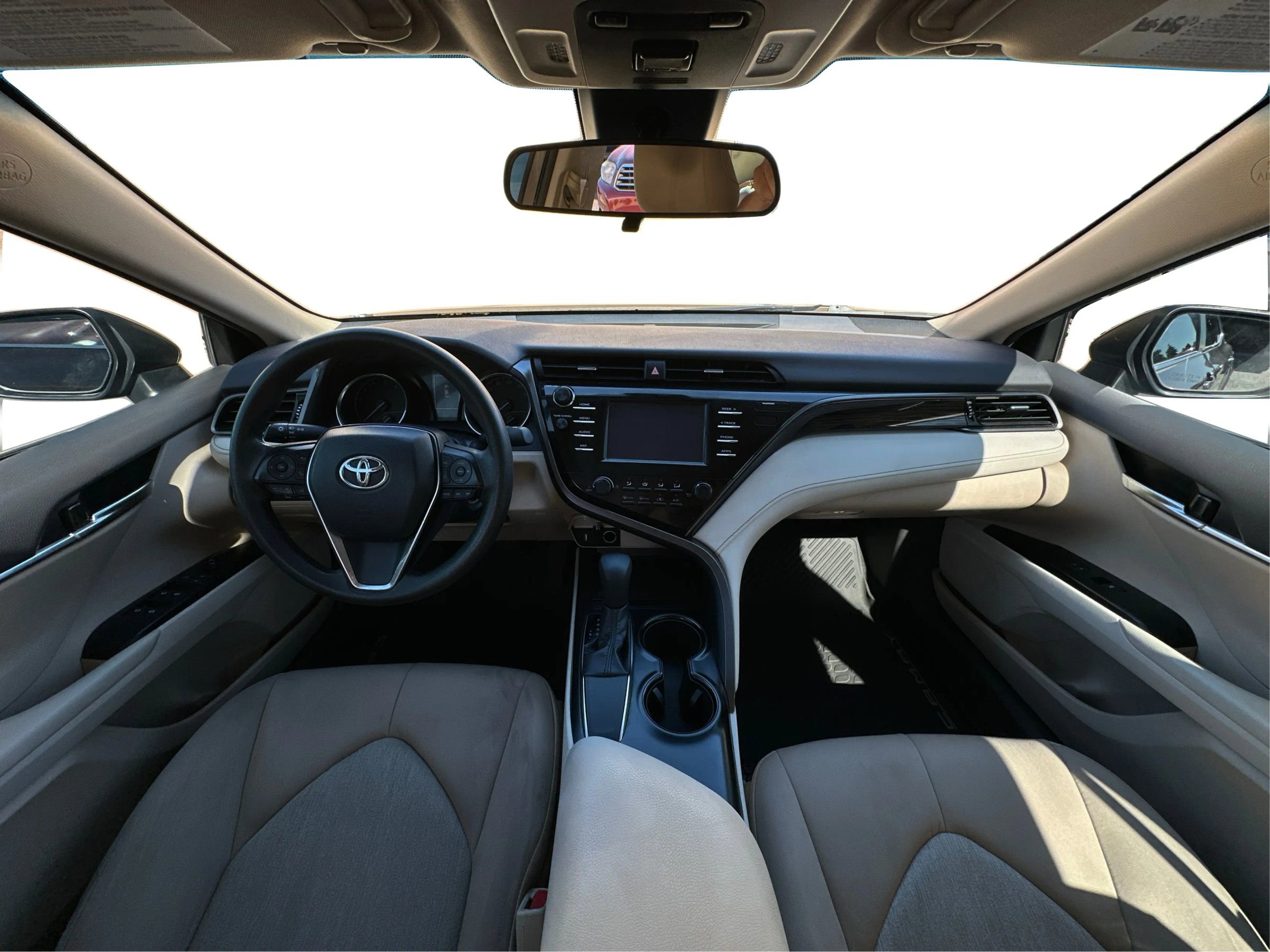 Used 2019 Toyota Camry LE image 11