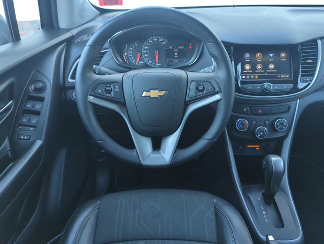 Used 2022 Chevrolet Trax LT w/ Midnight Edition image 20