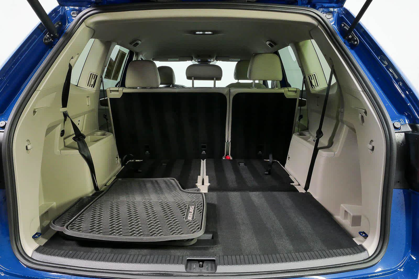 Certified 2025 Volkswagen Atlas SE FWD image 29