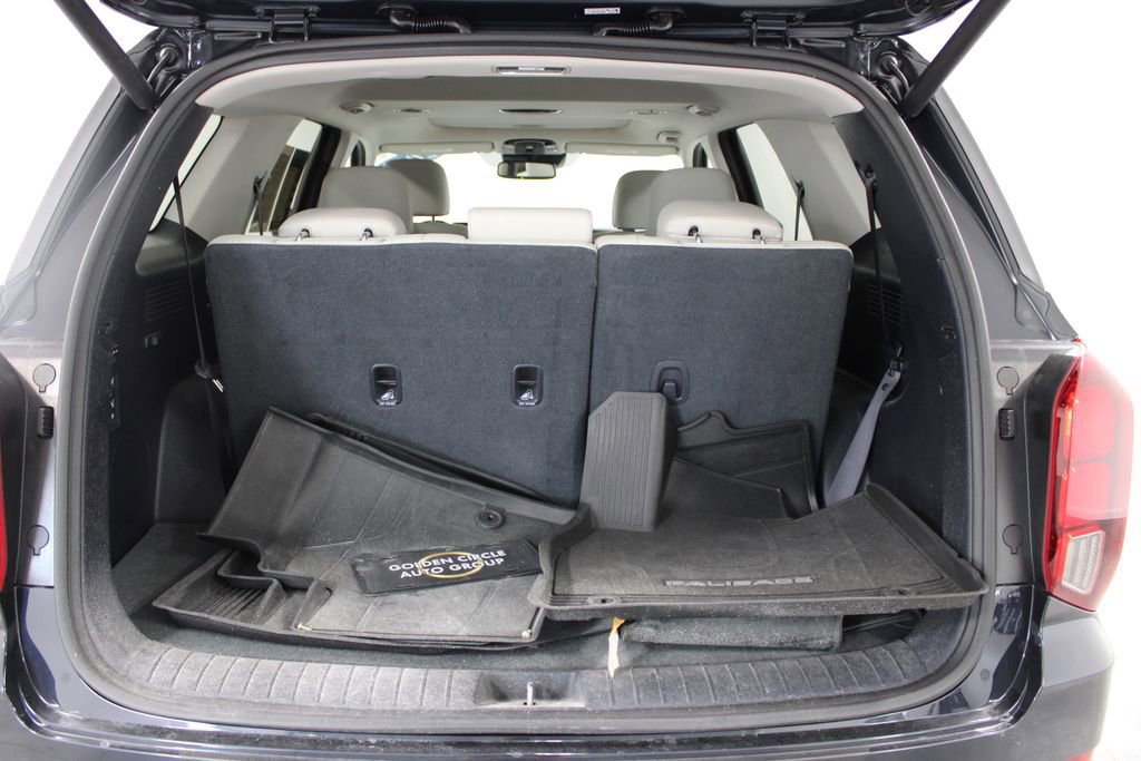Used 2021 Hyundai Palisade SEL w/ Premium Package FWD image 14