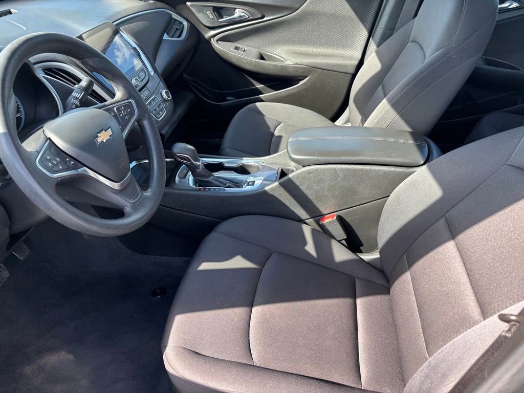 Used 2023 Chevrolet Malibu LT image 10