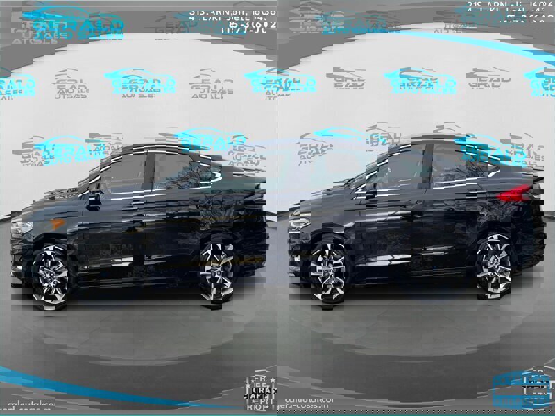 Used 2019 Ford Fusion Titanium image 3