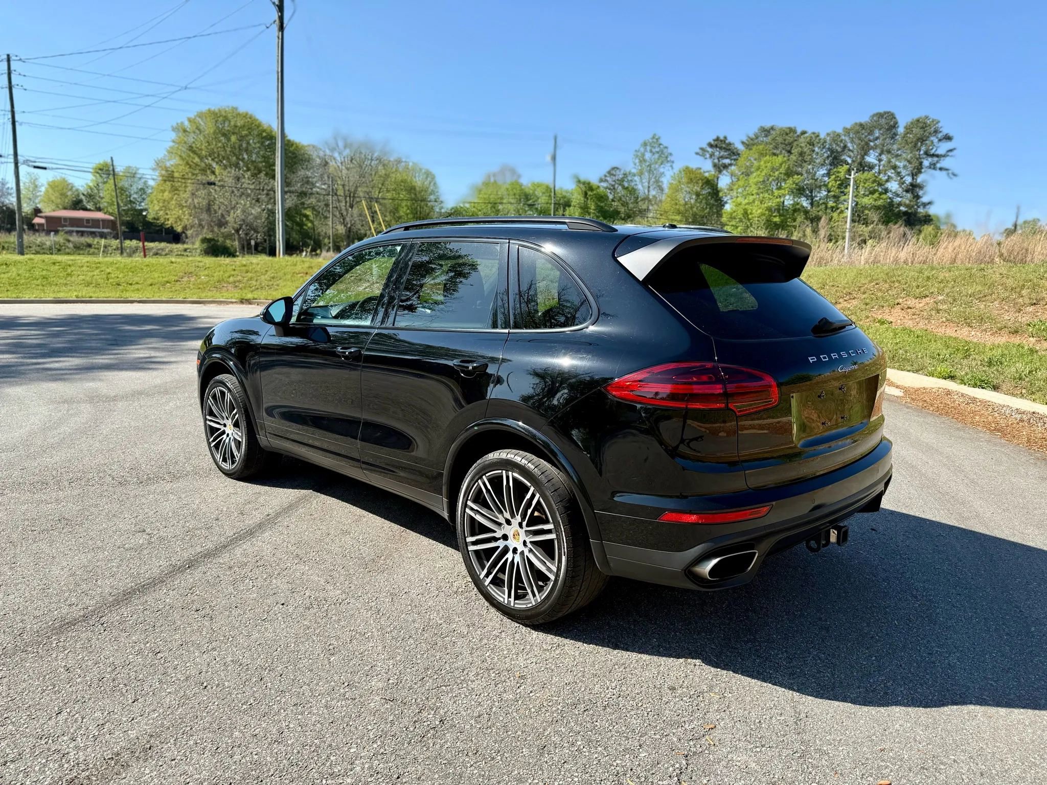 Used 2017 Porsche Cayenne image 4