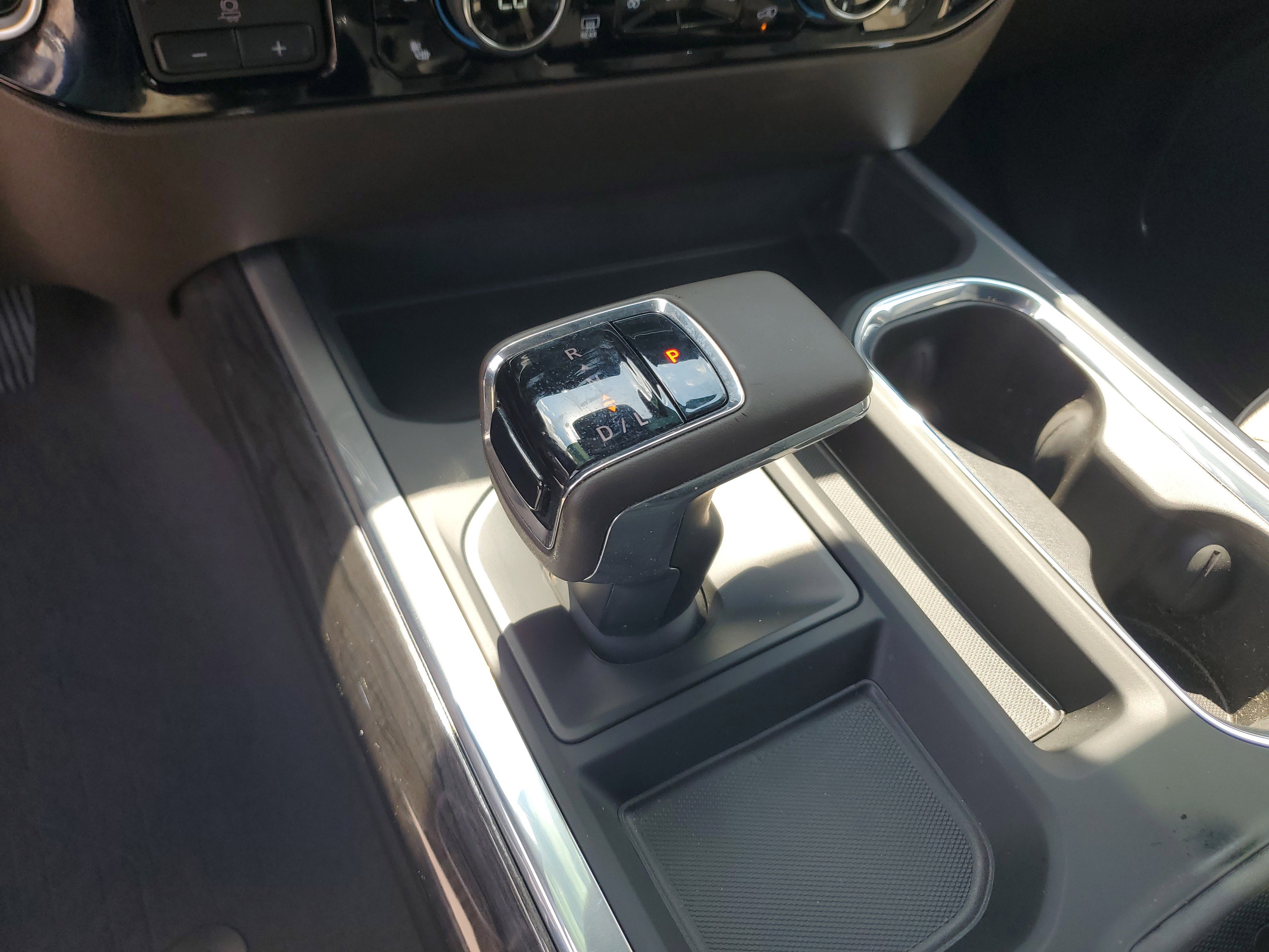 Used 2024 Chevrolet Silverado 1500 LTZ image 24