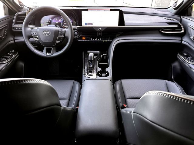 New 2025 Toyota Crown Signia image 22