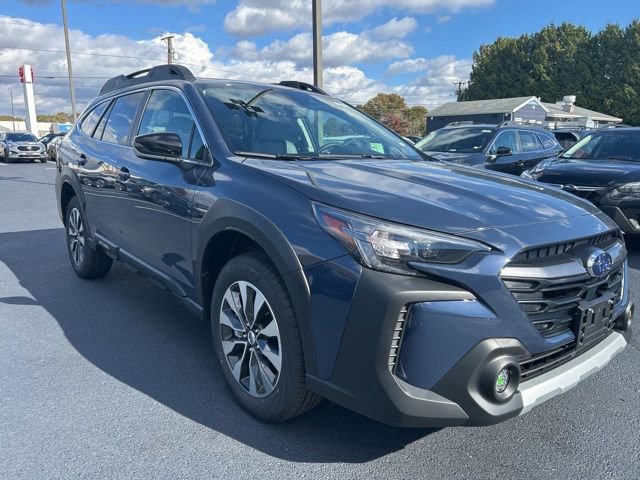 New 2025 Subaru Outback Limited image 3