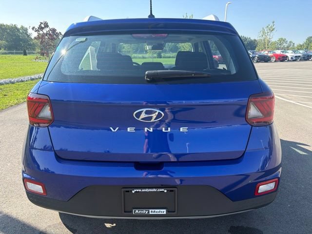 Used 2025 Hyundai Venue FWD image 8