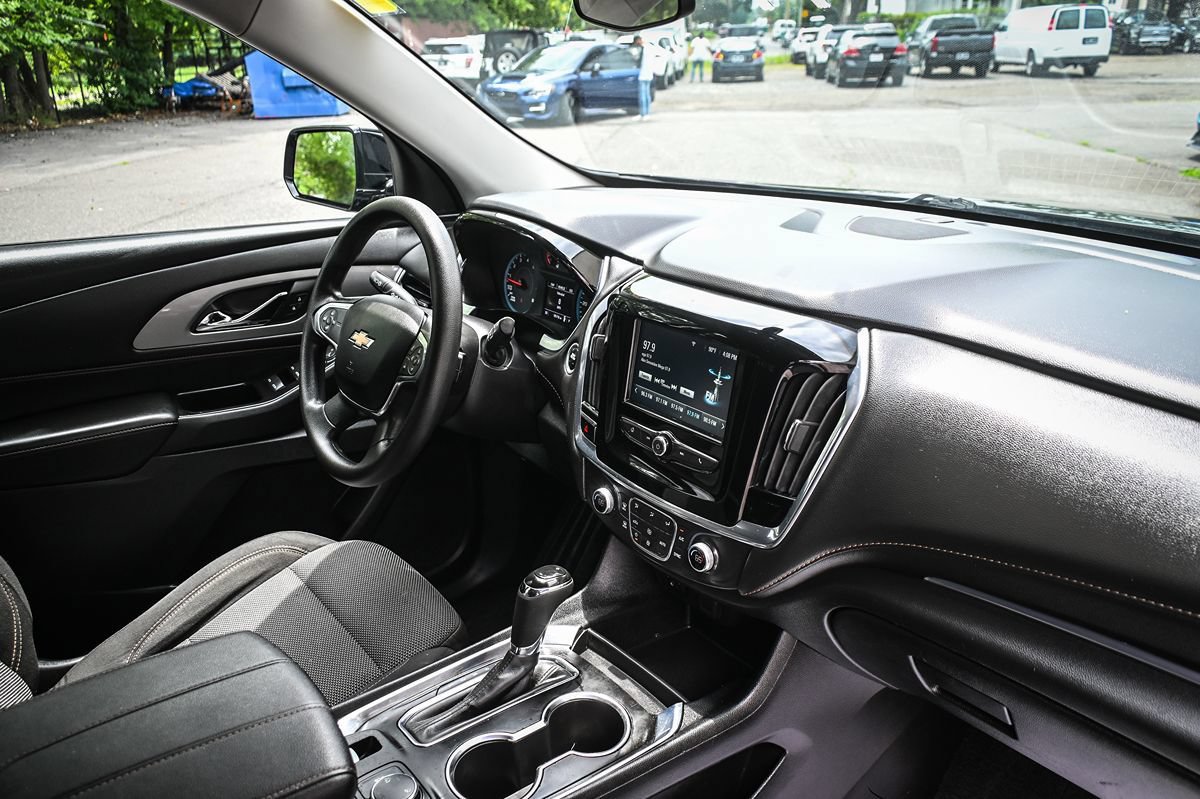 Used 2019 Chevrolet Traverse LS w/ LPO, Floor Liner Package AWD/4WD image 20