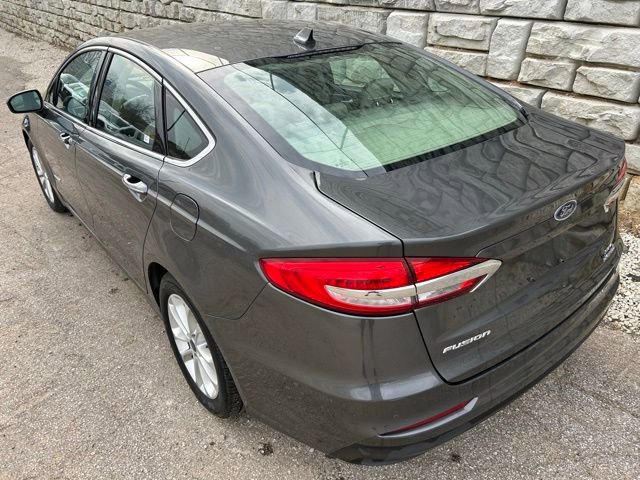 Used 2019 Ford Fusion SEL image 4