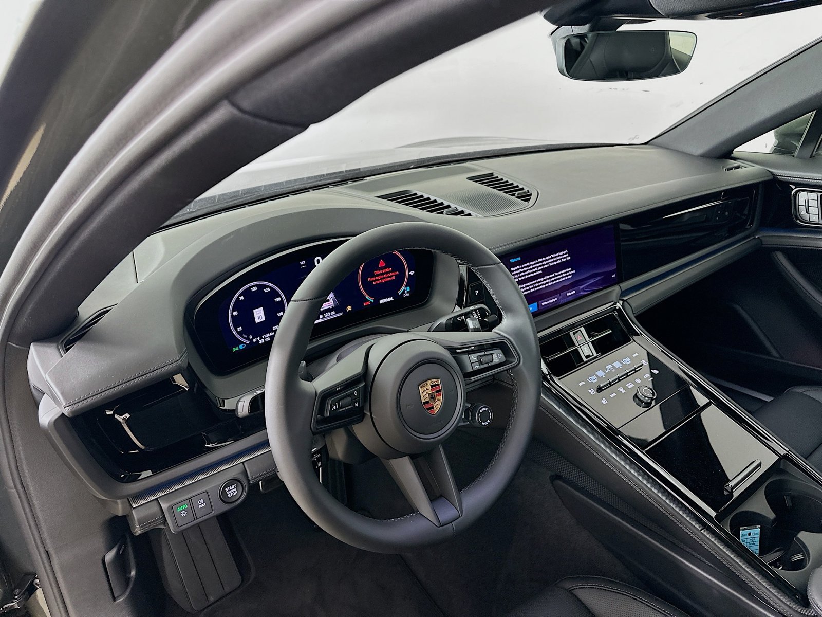 New 2026 Porsche Panamera 4 AWD/4WD image 31